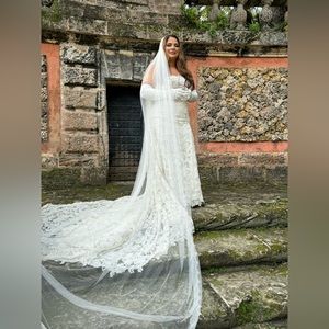 Monique Lhuiller designer wedding dress gown